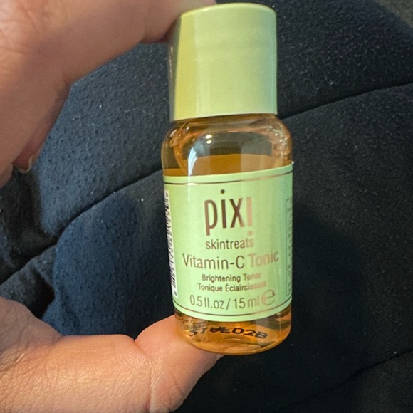 4/$15 pixi vitamin C tonic - Picture 1 of 1